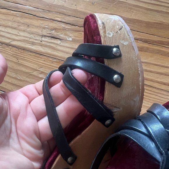 Y2K Dolce & Gabbana Black Leather Platform Wedge Ankle Strap Sandals Size 36.5 - Picture 9 of 14